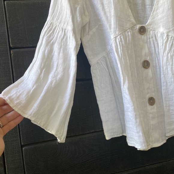 Linen Button Blouse - Picture 4 of 6